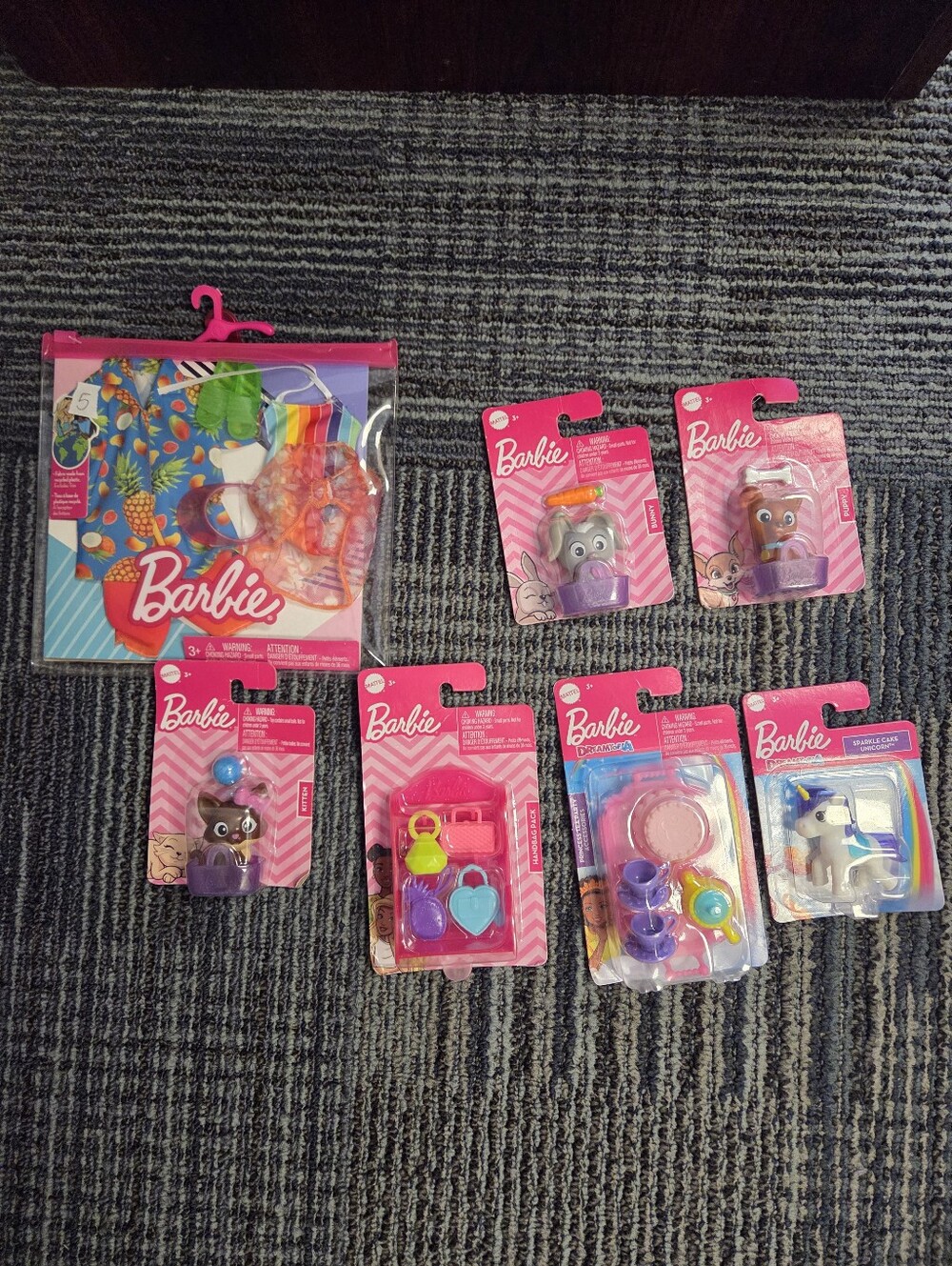 Barbie Accessory sets-Bundle of 7-Pets-Outfit-Unicorn-NWT